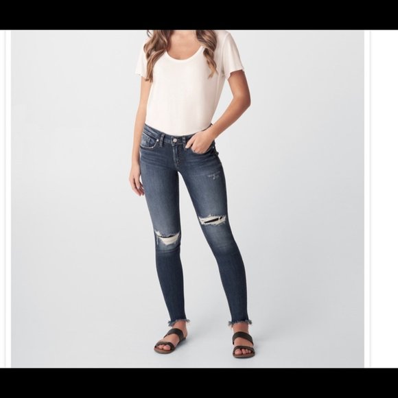 Silver Suki Skinny Jeans Size 26 - Picture 1 of 8